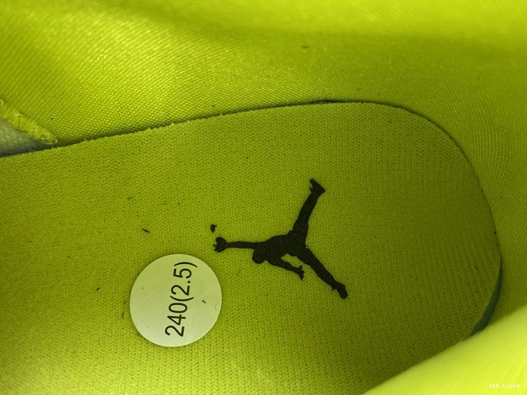 - CK3022 Jordan Low Air 'Cyber' 003 Jordan 1 - 1125